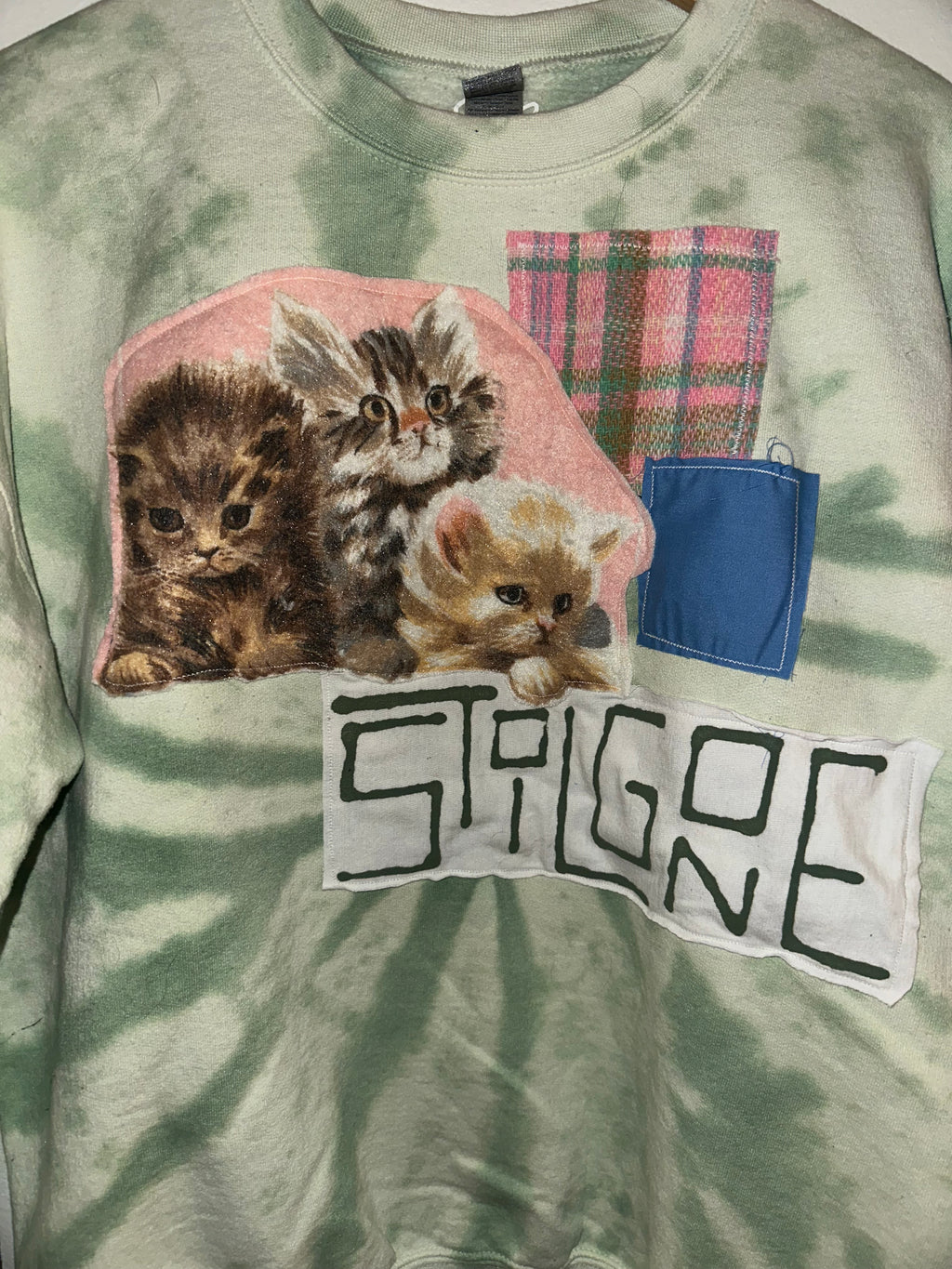 green tie dye stilgone kitty crew